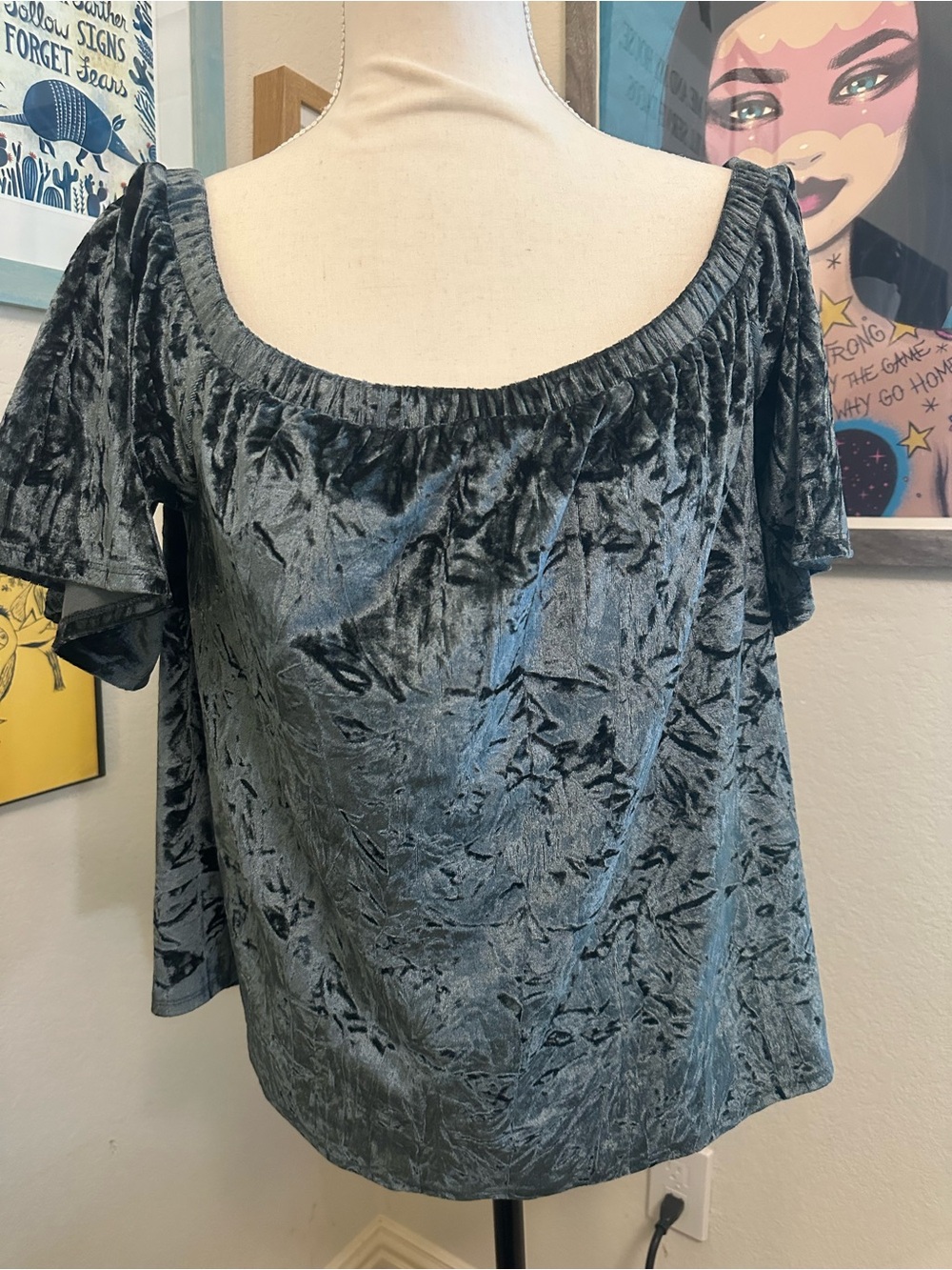 Crushed Velvet Off-Shoulder Top - Charcoal Gray s